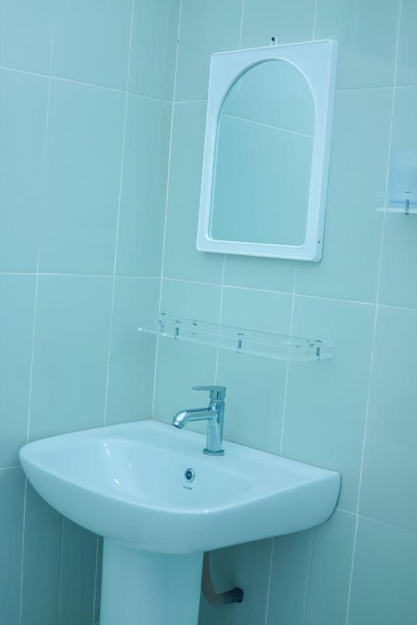 Royal Hub Otel Kudapaduwa Dış mekan fotoğraf